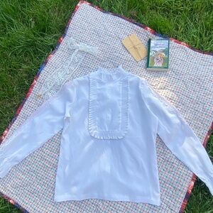 Vintage White Lace-Up Sleeve Top – Size Small – $12